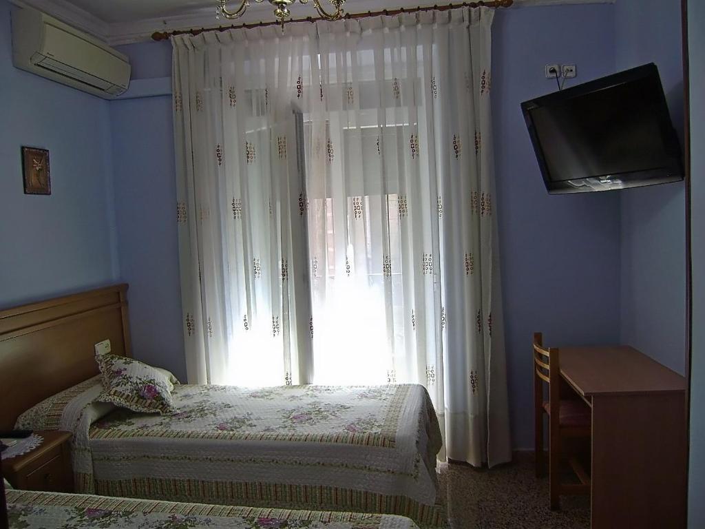 Hostal Miguel Angel Мадрид Стая снимка